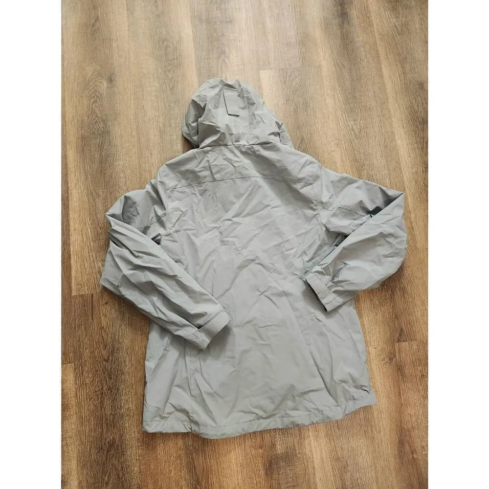 L.L. Bean womens rain/wind coat Nylon shell sz med full zip hooded pockets red - Picture 9 of 9